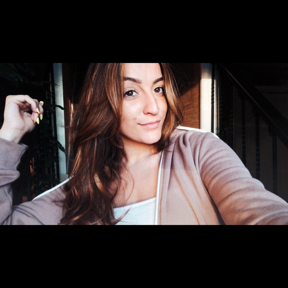 Meet your Posher, Gabi